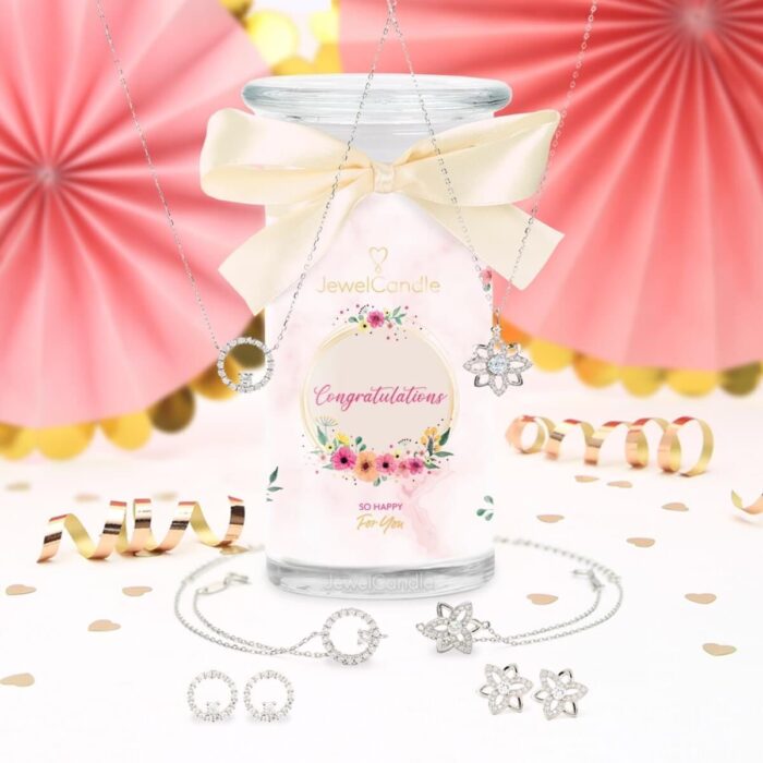 Congratulations-Kerze mit Schleife und sichtbarem Schmuckset aus Halskette, Armband und Ohrringen