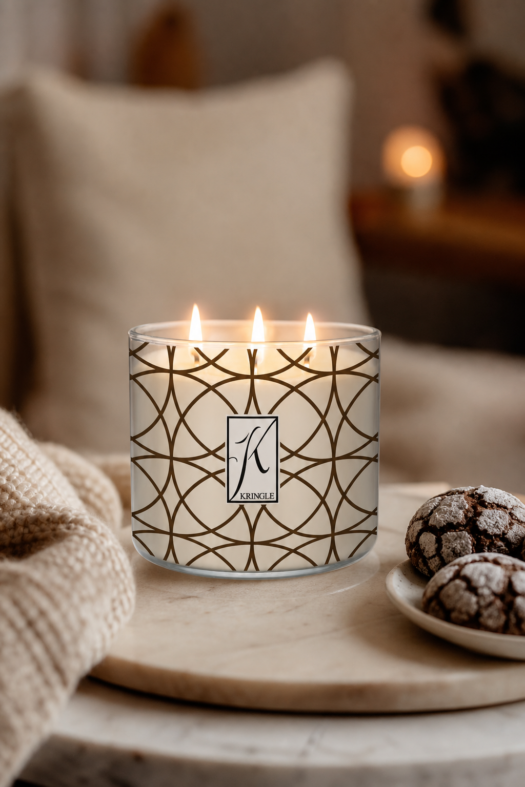 Crinkle Cookies 396g Tumbler 3-Docht in einer stimmungsvollen Anwendungsszene