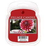 Nahaufnahme des Dahlia-Etiketts von Village Candle in transparenter Verpackung