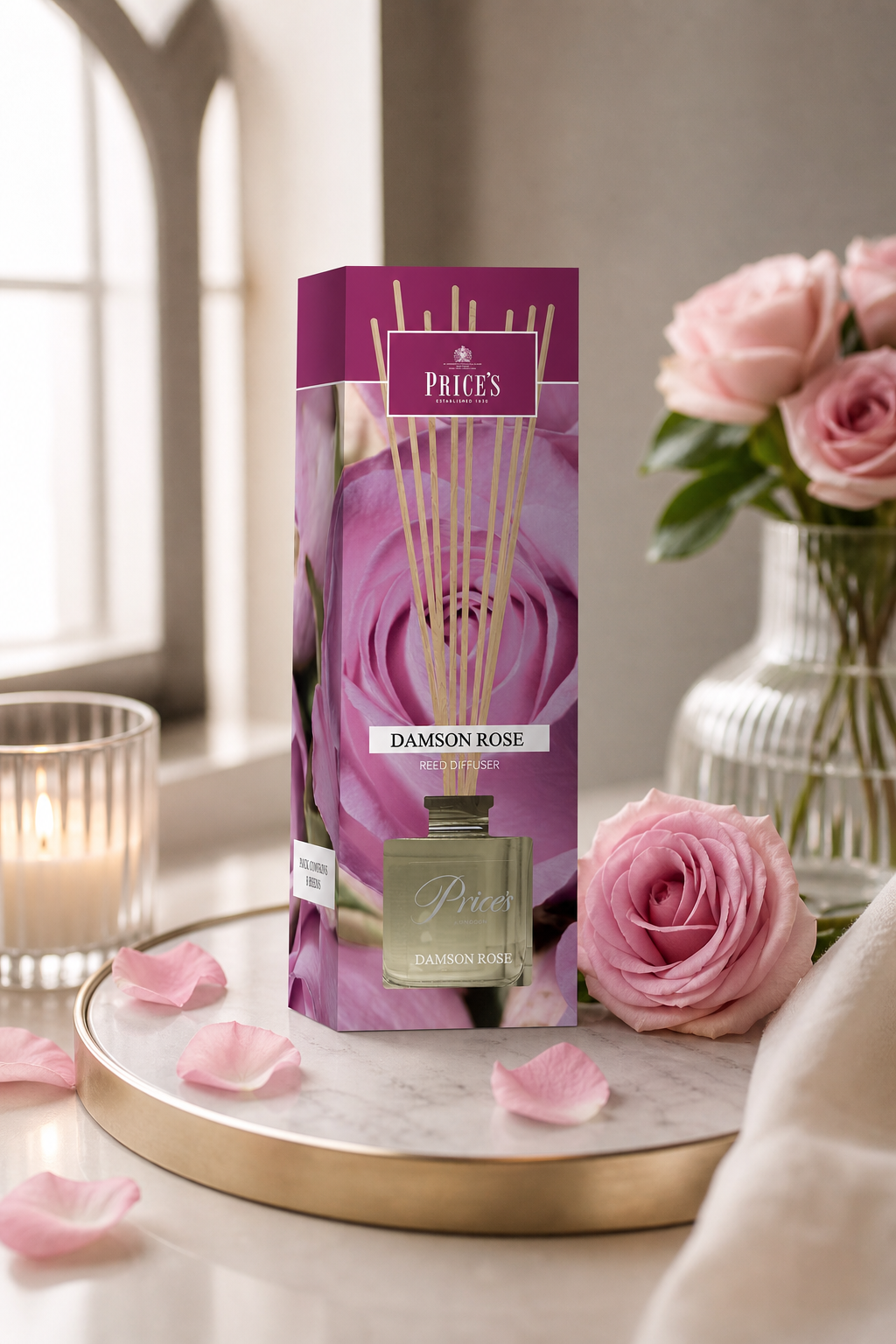 Damson Rose 100ml in einer stimmungsvollen Anwendungsszene