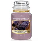 Yankee Candle Dried Lavender & Oak Kerze im Glas mit Lavendelmotiv