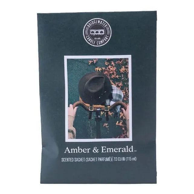 Amber & Emerald Verpackung Amber & Emerald Duftsachet von Bridgewater in schwarzer Verpackung