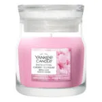 Yankee Candle Enchanting Cherry Blossom Duftkerze im Glas mit Kirschblütenmotiv