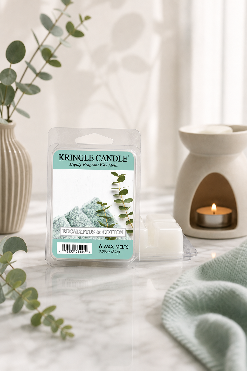 Eucalyptus & Cotton Wax Melts 64g in einer stimmungsvollen Anwendungsszene