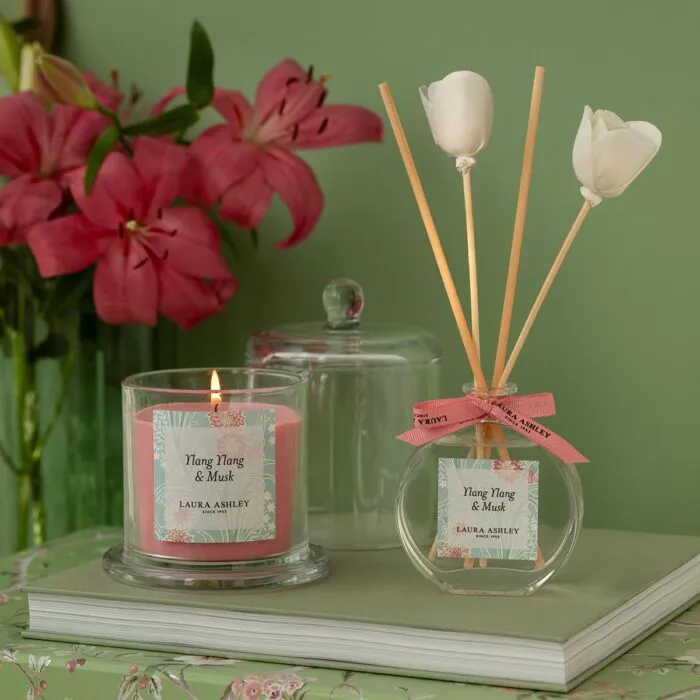 A2411-A2382-LA-100ML-BellCandle-ReedDiffuser-YlangYlang-Musk-MIX-MOOD-jpg.jpg
