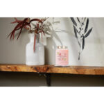 Fresh Cut Roses Signature Glas groß 567g 2-Docht – Produktansicht