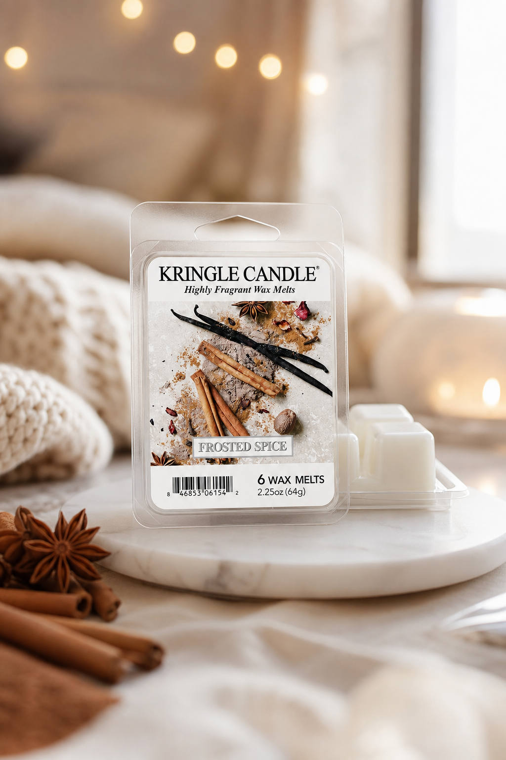Frosted Spice Wax Melts 64g in einer stimmungsvollen Anwendungsszene