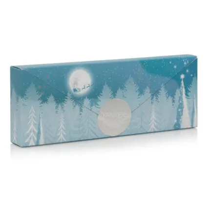 Winterliche Yankee Candle Geschenkset-Verpackung aus schräger Perspektive