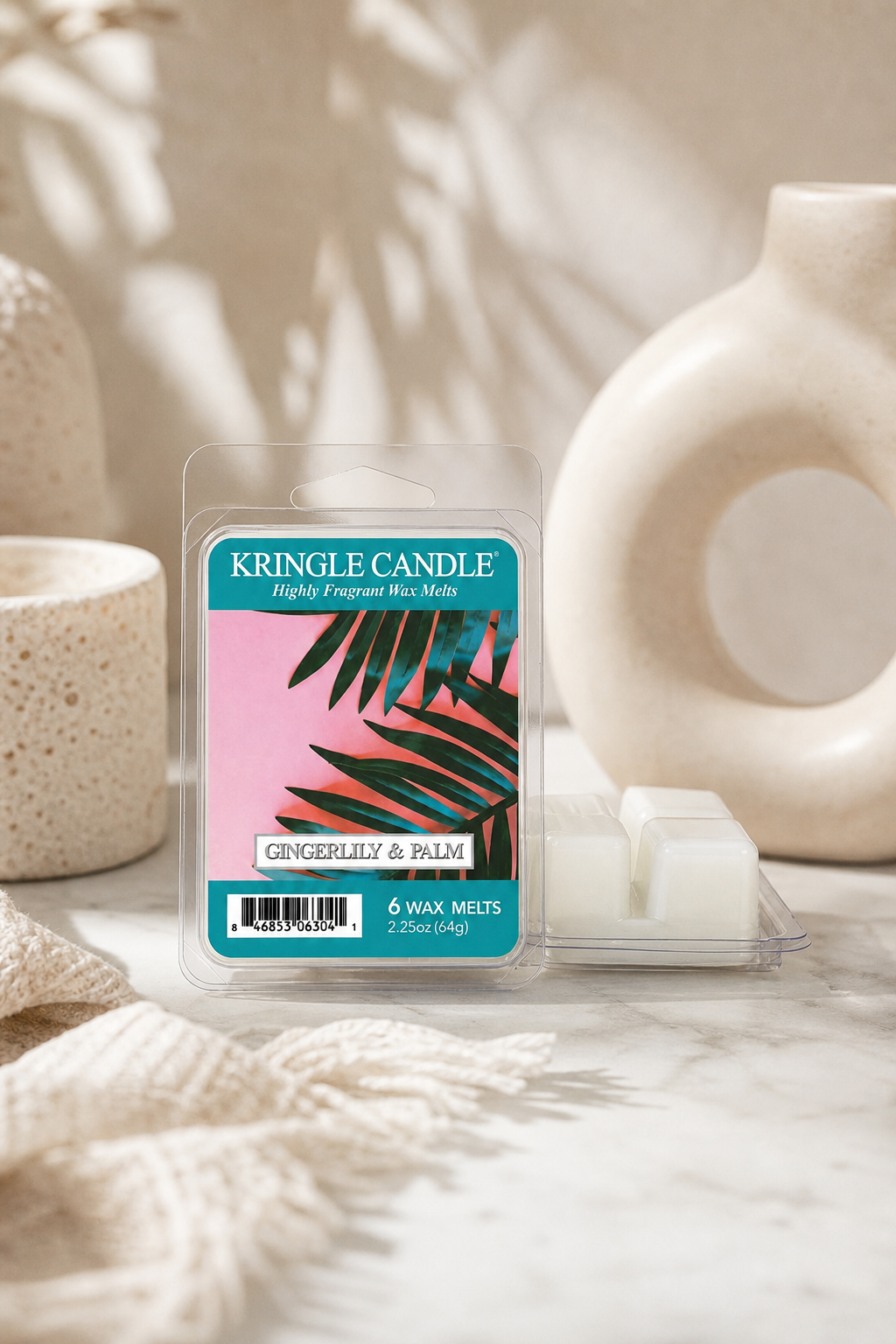 Gingerlily & Palm Wax Melts 64g in einer stimmungsvollen Anwendungsszene