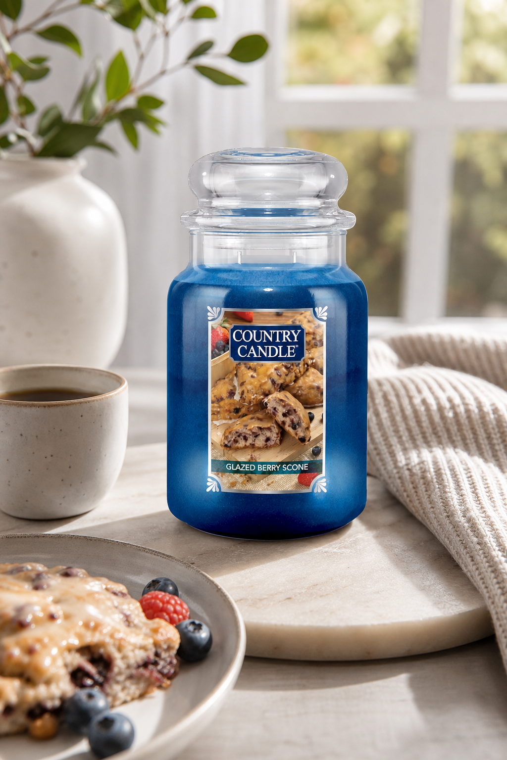 Glazed Berry Scone 680g in einer stimmungsvollen Anwendungsszene