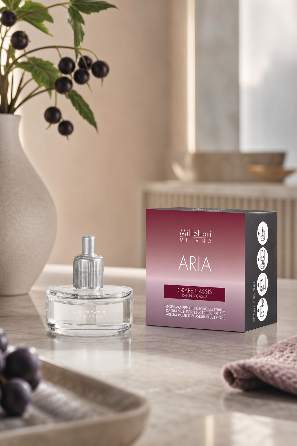 Grape Cassis Kartusche für Aria Diffuser in einer stimmungsvollen Anwendungsszene