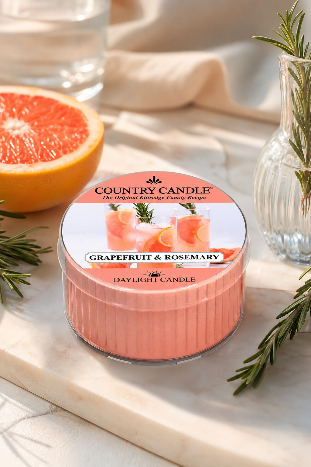 Grapefruit & Rosemary Daylight 42g in einer stimmungsvollen Anwendungsszene