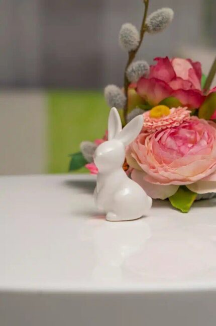 Hase Sally Pfoten anliegend cremeweiß 7cm – Produktansicht