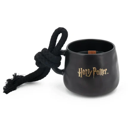 Schwarze Harry-Potter-Tassenkerze mit sichtbarem Holzdocht und Seilgriff