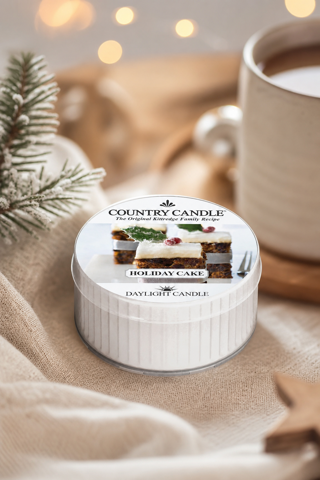 Holiday Cake Daylight 42g in einer stimmungsvollen Anwendungsszene