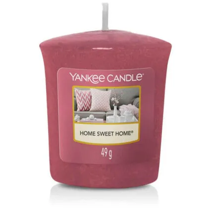 Rote Yankee Candle mit Docht und Etikett Home Sweet Home, 49 g