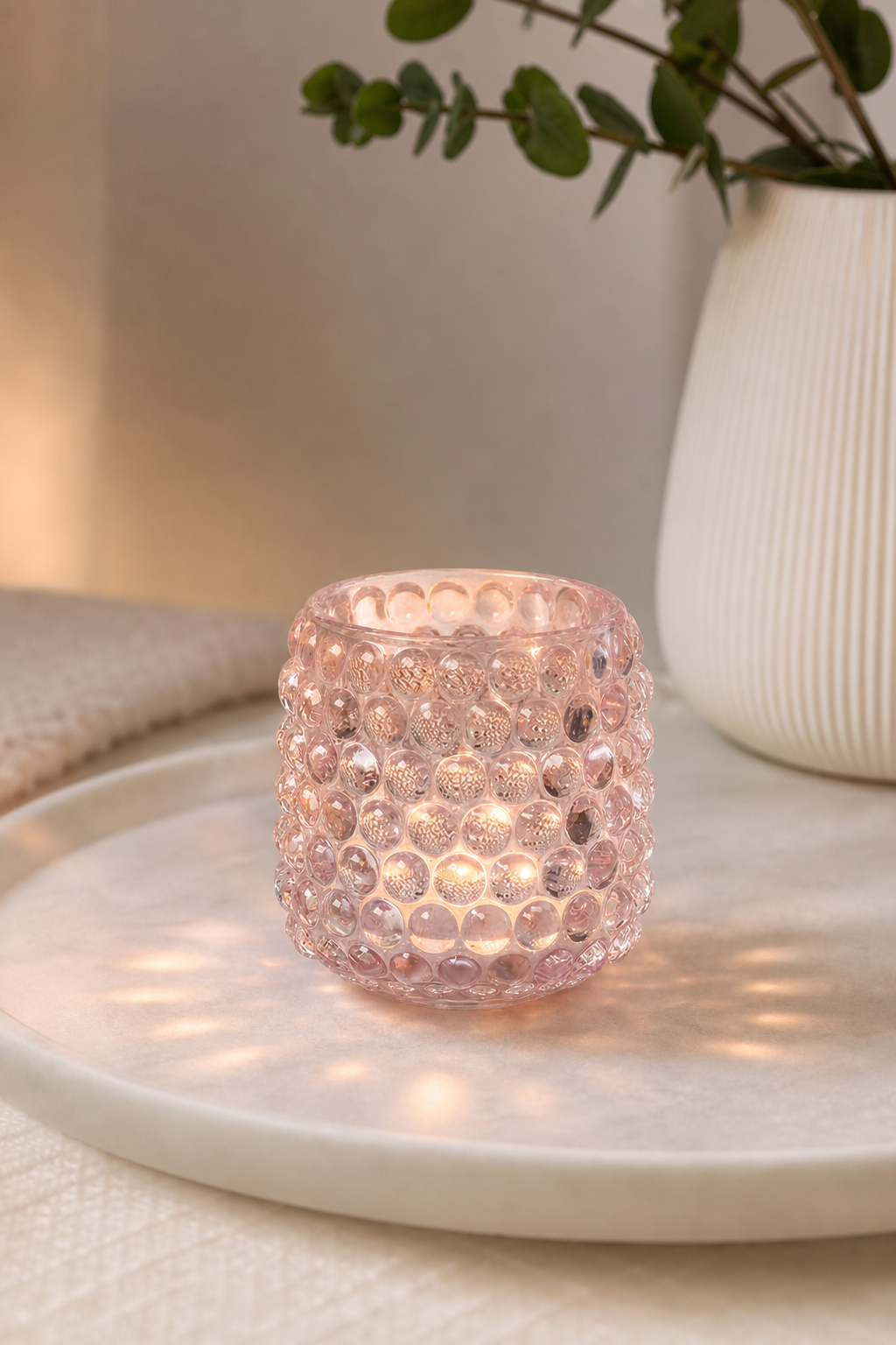 Jaquard Windlicht rosa in einer stimmungsvollen Anwendungsszene