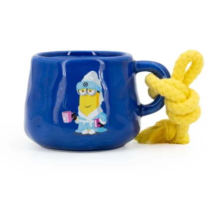 Blaue Minions-Kerze in Tasse mit gelber Kordel und Kevin-Motiv