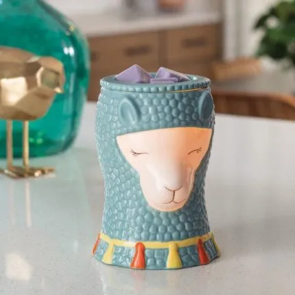 Lama Duftlampe mit Wachswürfeln auf einer Küchenarbeitsfläche