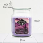 Lavender Duftkerze im Glas mit Angaben zu 100 Stunden Brenndauer und Maßen