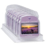 Mehrere Village Candle Lavender Duftwachse in transparenter Verpackung