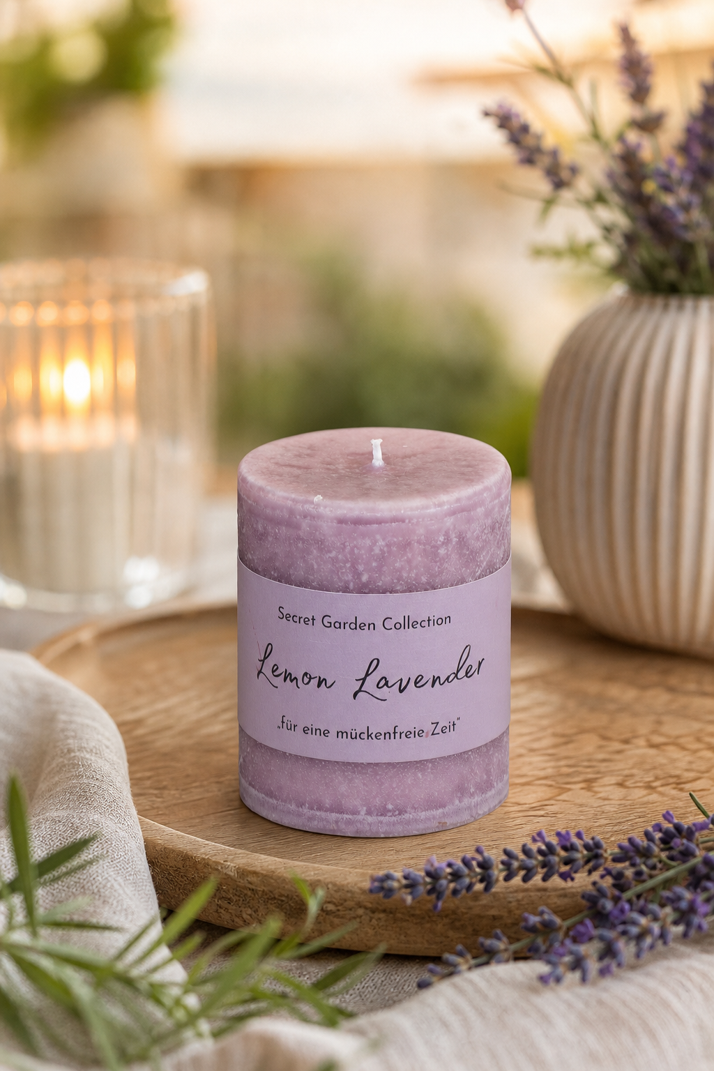 Lemon Lavender Anti-Mücke 250g in einer stimmungsvollen Anwendungsszene