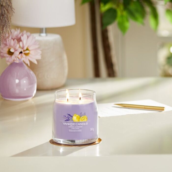 Lemon Lavender Signature Medium Jar 368g 2-Docht – Produktansicht