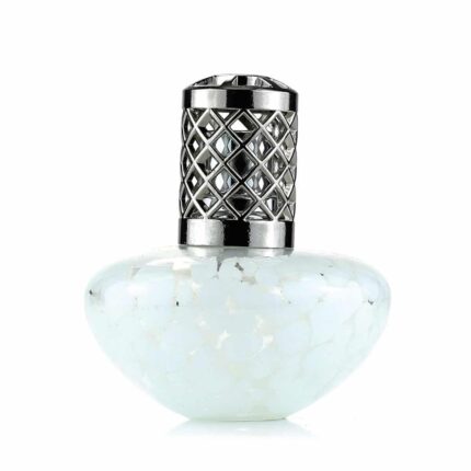 Duftlampe mit rundem hellblauem Gefäß und silbernem Rautengitteraufsatz