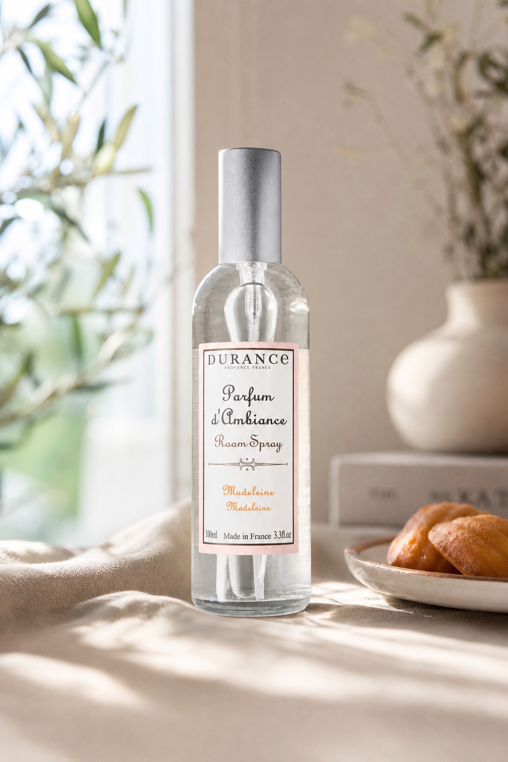 Madeleine Raumspray 100ml in einer stimmungsvollen Anwendungsszene