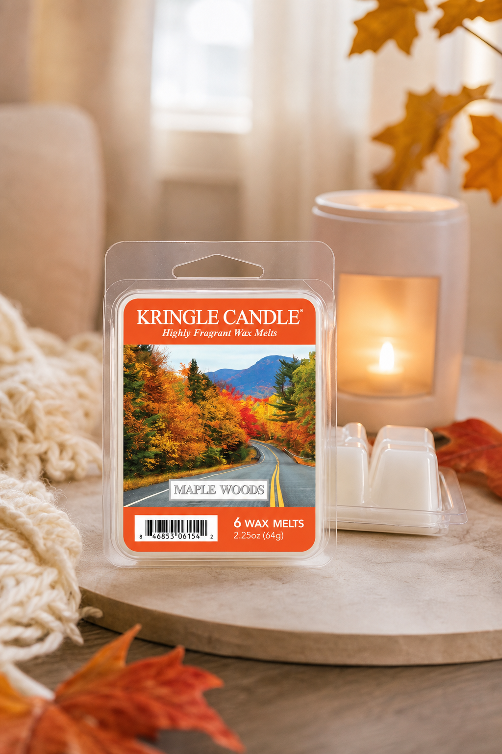 Maple Woods Wax Melts 64g in einer stimmungsvollen Anwendungsszene