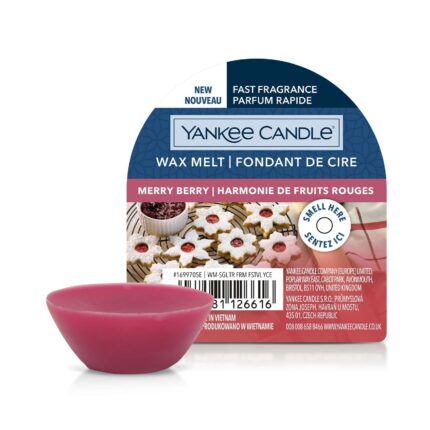Yankee Candle Merry Berry Wax Melt mit rotem Wachsmelt vor Verpackung