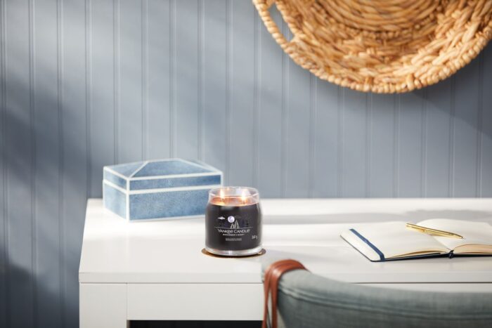 Midsummers Night Signature Medium Jar 368g 2-Docht – Produktansicht