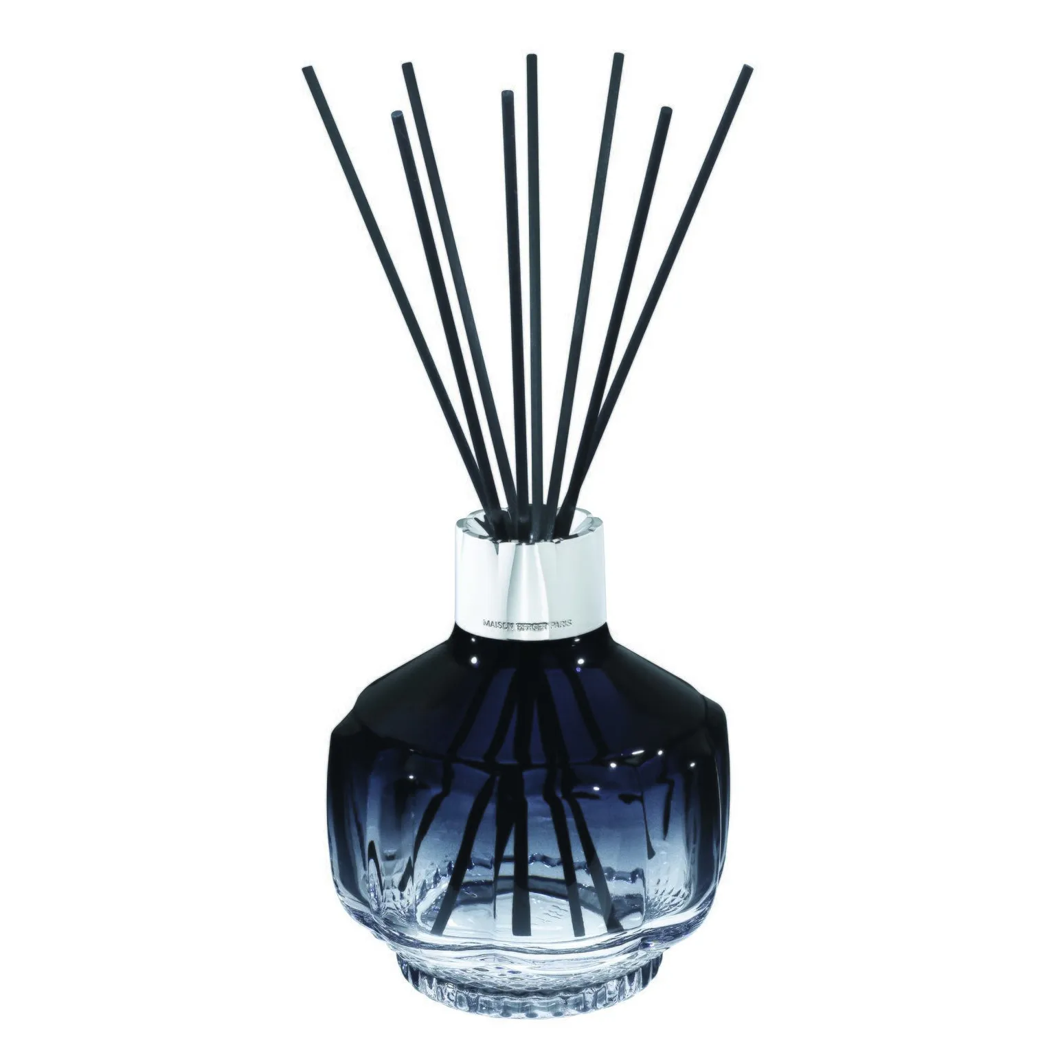 Diffuser mit Duftstäbchen Nachtblauer Diffuser mit schwarzen Duftstäbchen in Nahaufnahme