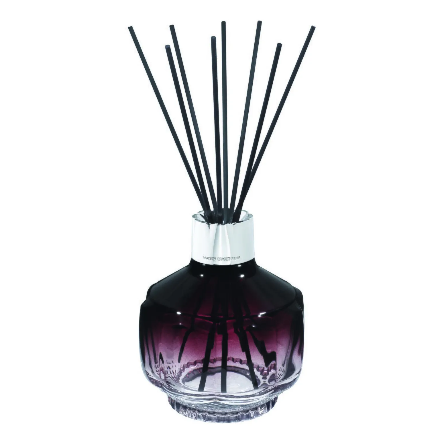 Diffuser mit Duftstäbchen Nahaufnahme eines Raumduft-Diffusers mit schwarzen Duftstäbchen