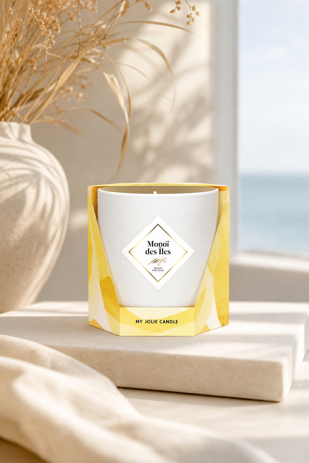 Monoi Blüte - Monoi de Iles - Armband mit schwarzen Perlen 200g in einer stimmungsvollen Anwendungsszene