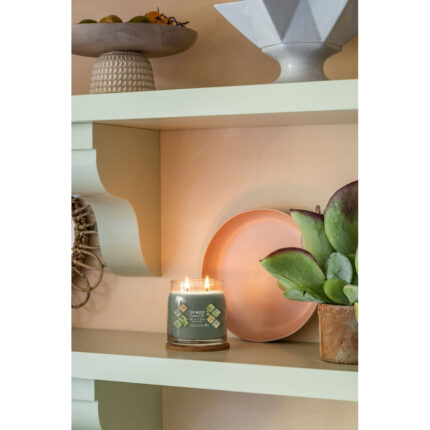Olive & Cypress 368g Grün 2-Docht – Produktansicht