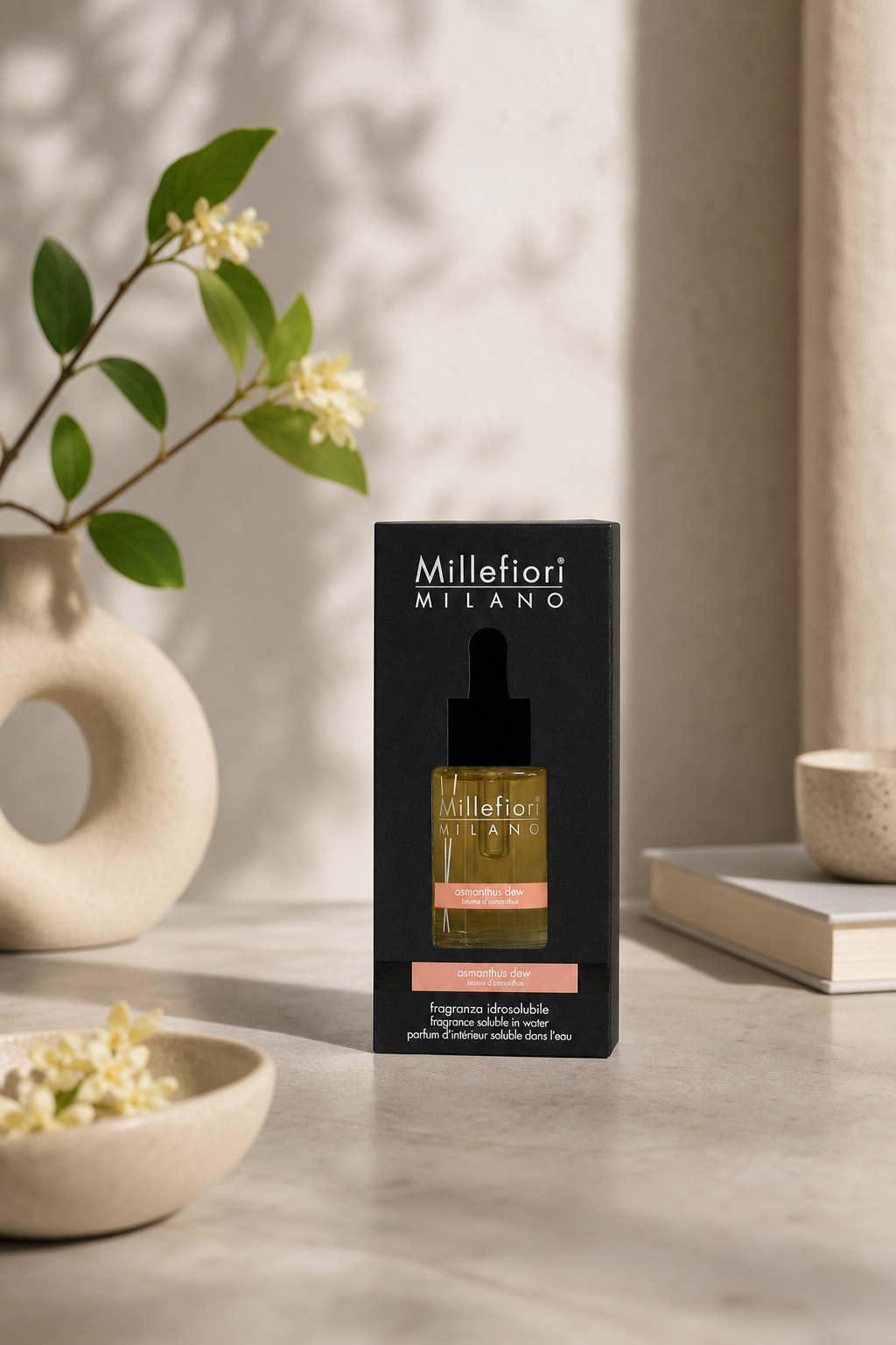 Osmanthus Dew - Wasserlöslicher Duft 15ml in einer stimmungsvollen Anwendungsszene