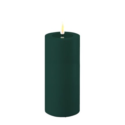 Outdoor Stumpenkerze LED dunkelgrün 7,5 x 15cm – Produktansicht