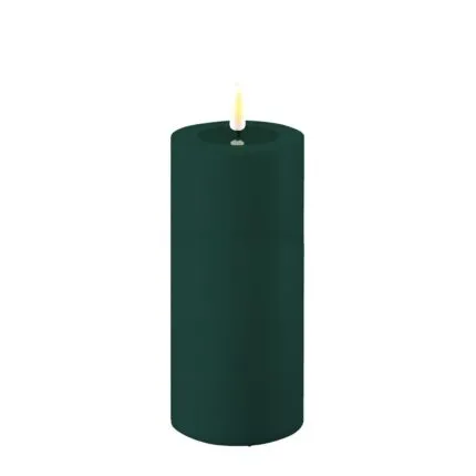 Outdoor Stumpenkerze LED dunkelgrün 7,5 x 15cm – Produktansicht