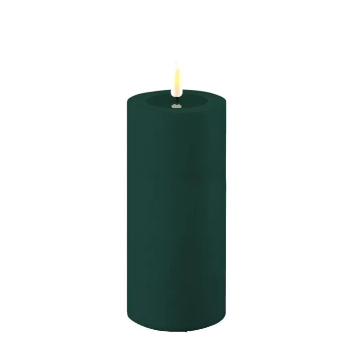 Outdoor Stumpenkerze LED dunkelgrün 7,5 x 15cm – Produktansicht