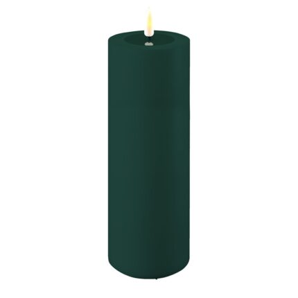 Outdoor Stumpenkerze LED dunkelgrün 7,5 x 20cm – Produktansicht