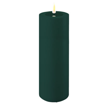 Outdoor Stumpenkerze LED dunkelgrün 7,5 x 20cm – Hauptansicht