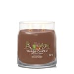 Detailansicht der brennenden Yankee Candle Praline & Birch Kerze