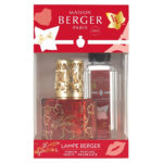 Maison Berger Sweet Set mit Lampe und Nachfüllflasche auf einem Tisch im Wohnraum