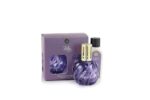 Duftlampe, Nachfüllflasche und violette Geschenkverpackung im Set