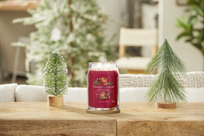 Red Apple Wreath Signature Jar 567g 2-Docht – Produktansicht