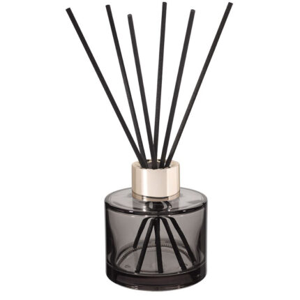 Dunkler Maison Berger Diffuser mit sechs schwarzen Duftstäbchen