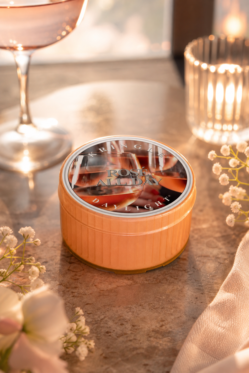 Rosé All Day Daylight 42 g in einer stimmungsvollen Anwendungsszene