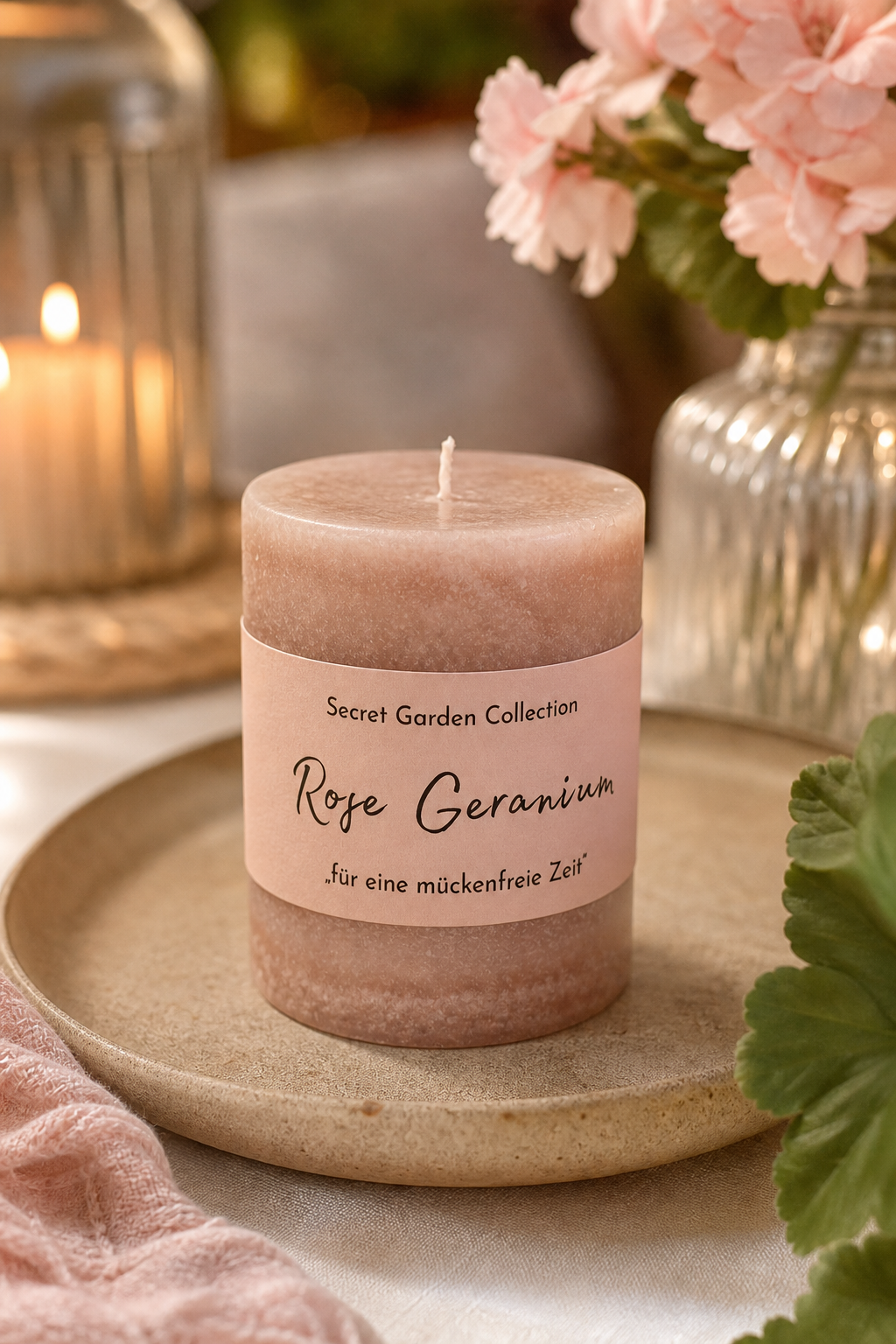 Rose Geranium Anti-Mücke 250g in einer stimmungsvollen Anwendungsszene