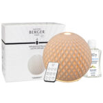 Beleuchteter elektrischer Aroma-Diffuser mit Verpackung, Fernbedienung und Nachfüllflakon